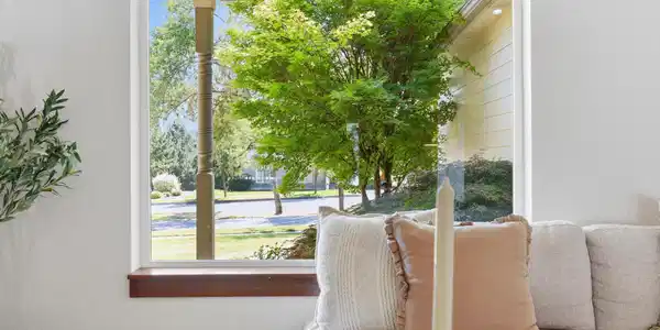 Image 4: Livingroom