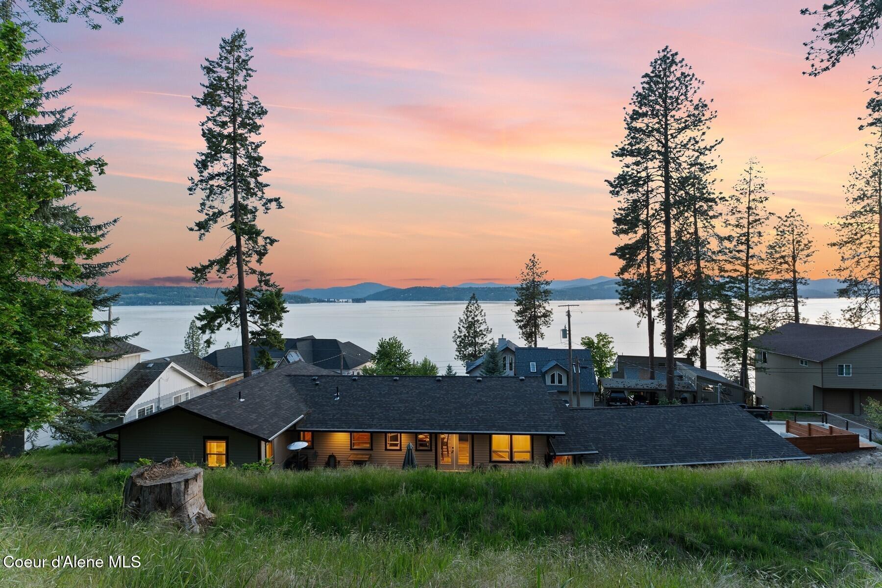 Image 1: Fresh Modern Lake View Beauty