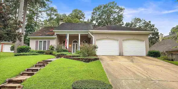 117 FOXCHASE DR