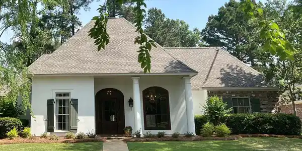 116 Lake Forest Drive