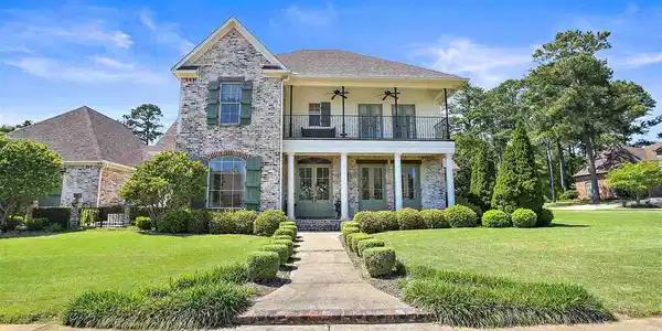 127 PENINSULA DR
