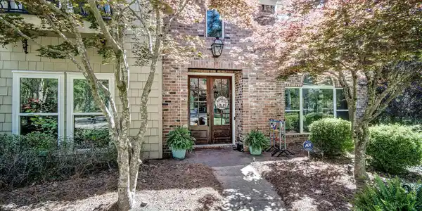 102 Arrowhead Trail