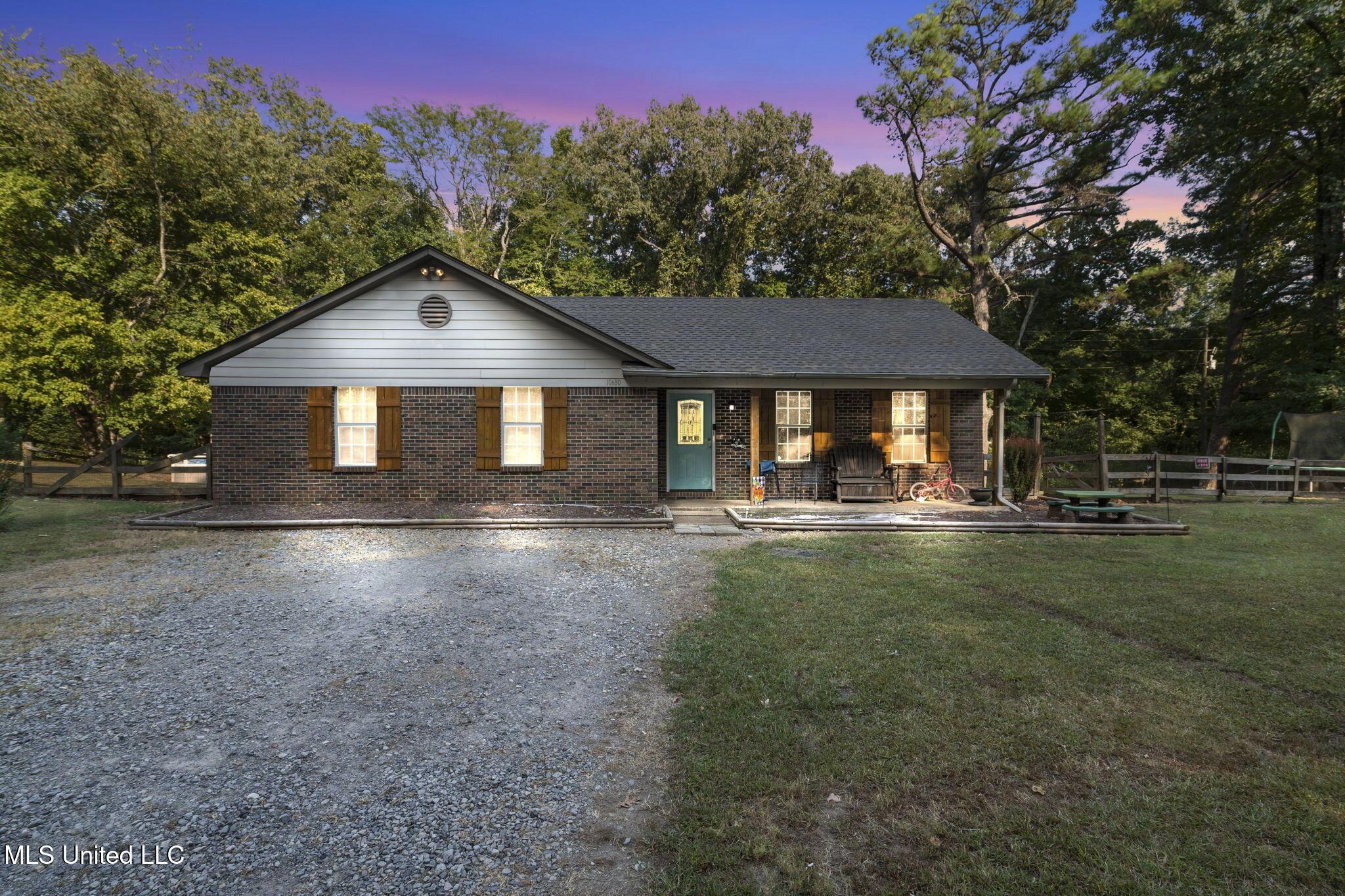 Image 4: 1-web-or-mls-10680 High Road Cove-01