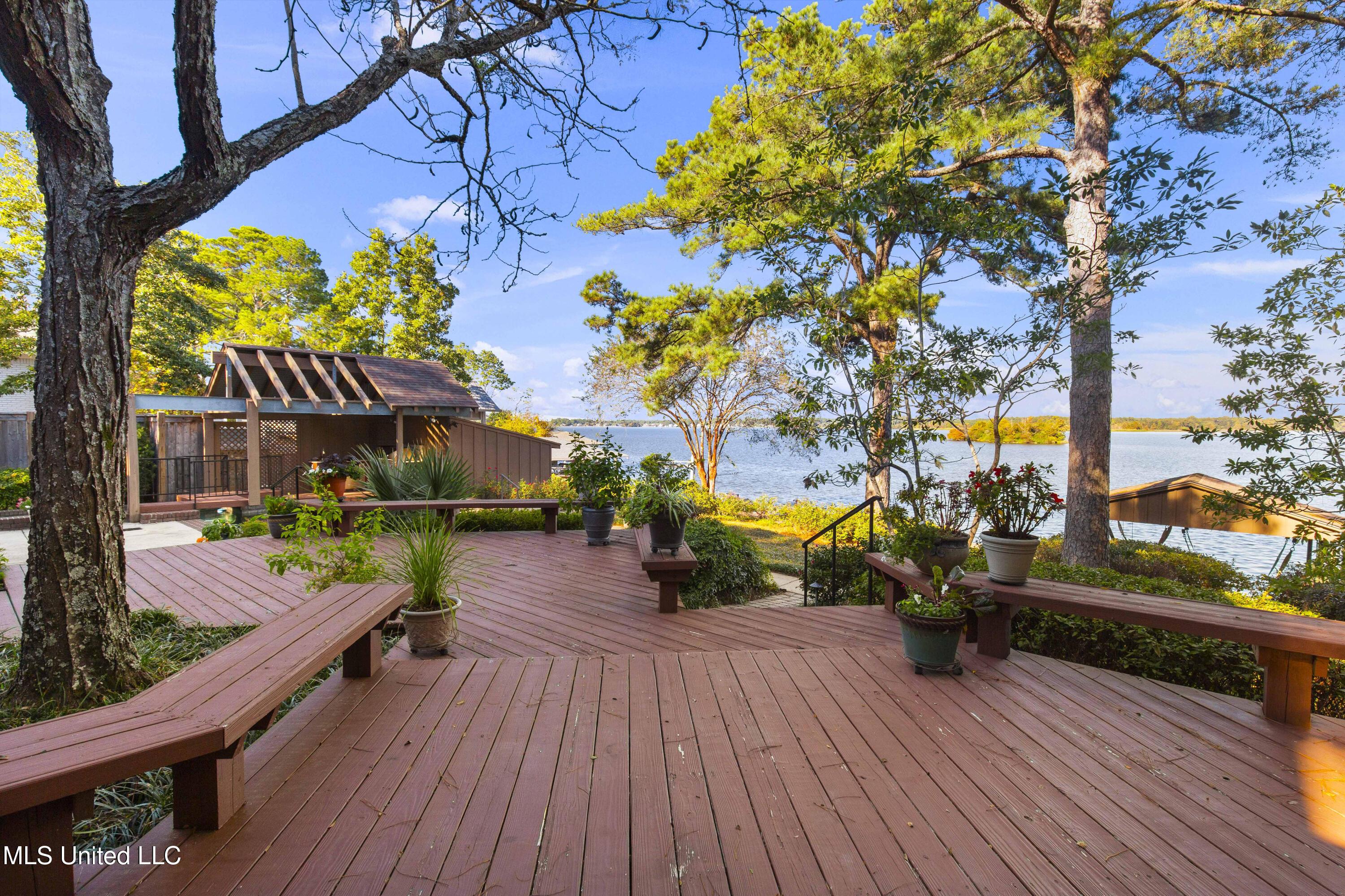 Image 4: 207 Audubon-80