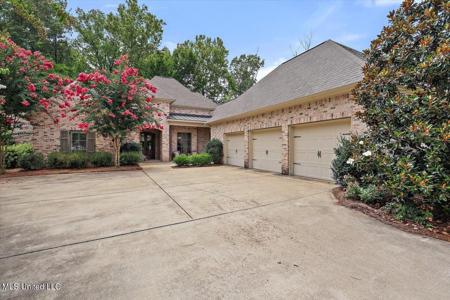 303 Covington Cove