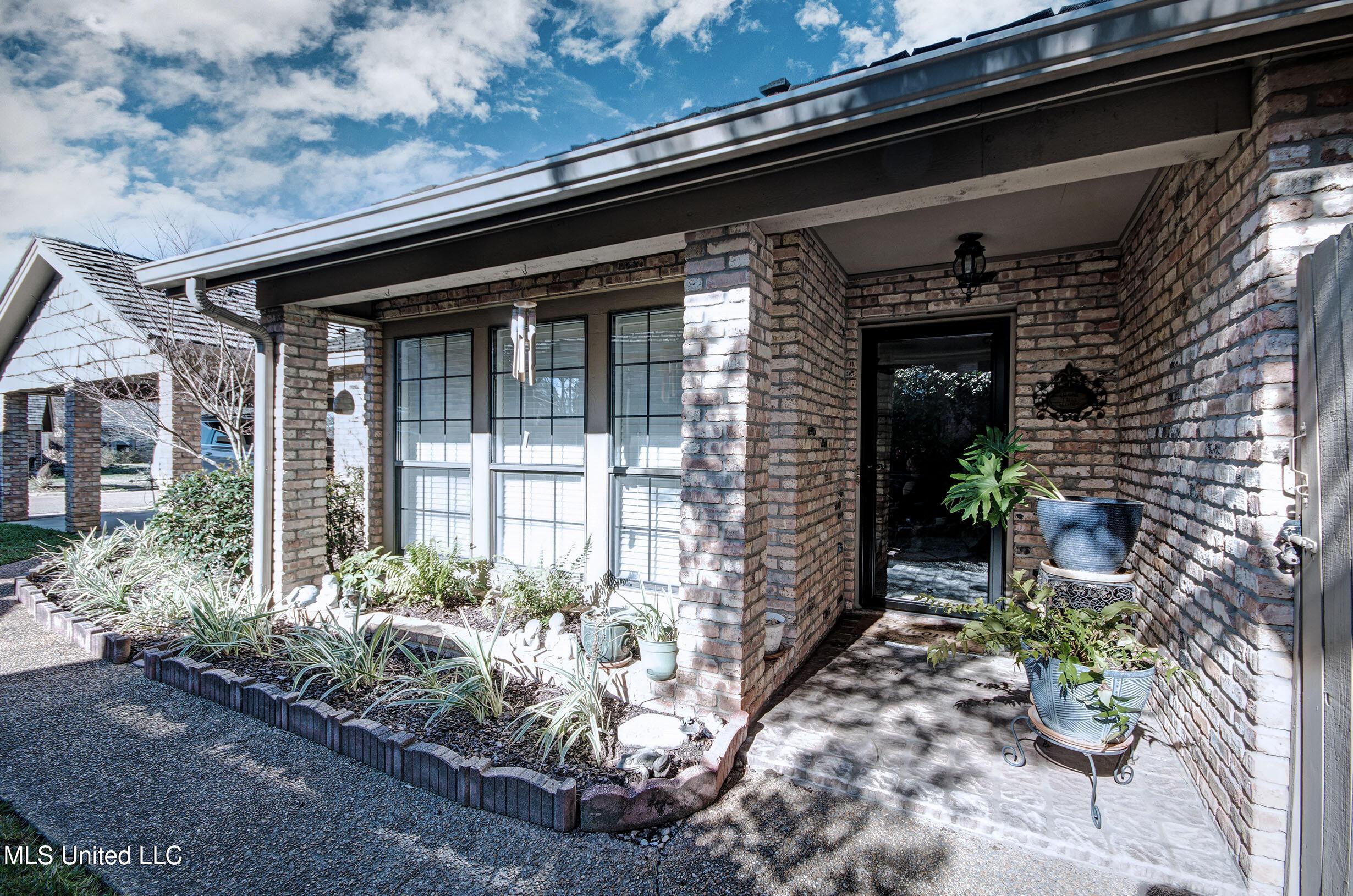 Image 3: IMGP9711_2_3