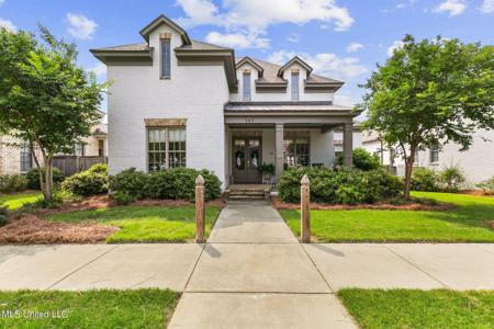 167 Natchez Drive N