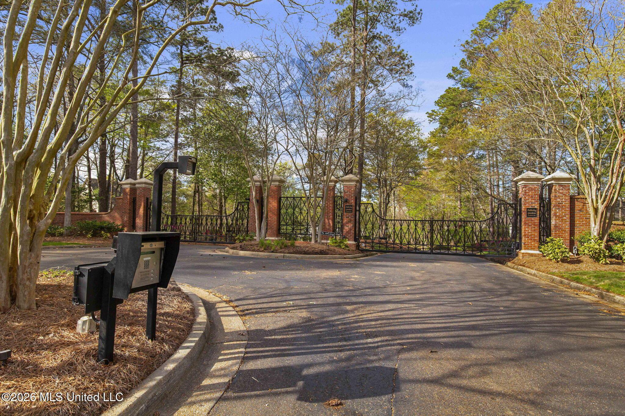 Image 3: 56-web-or-mls-124 Adderly-56
