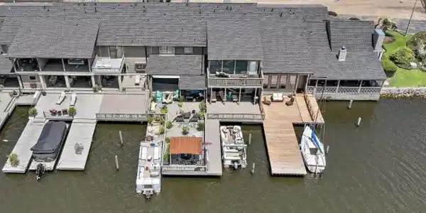 13 Breakers Lane