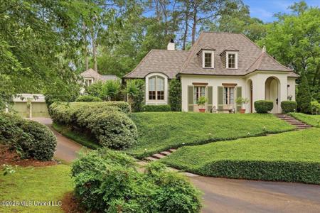 2135 Eastover Drive