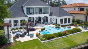 66 GRANDVIEW CIR