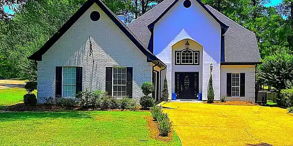 501 Bay Pointe Cove