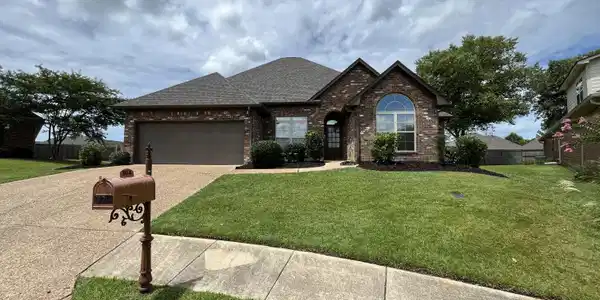 304 Eastside View