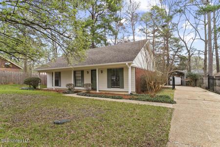 605 Twin Harbor Place
