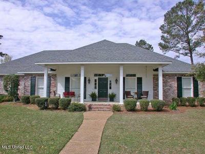 211 Lake Breeze Dr Drive
