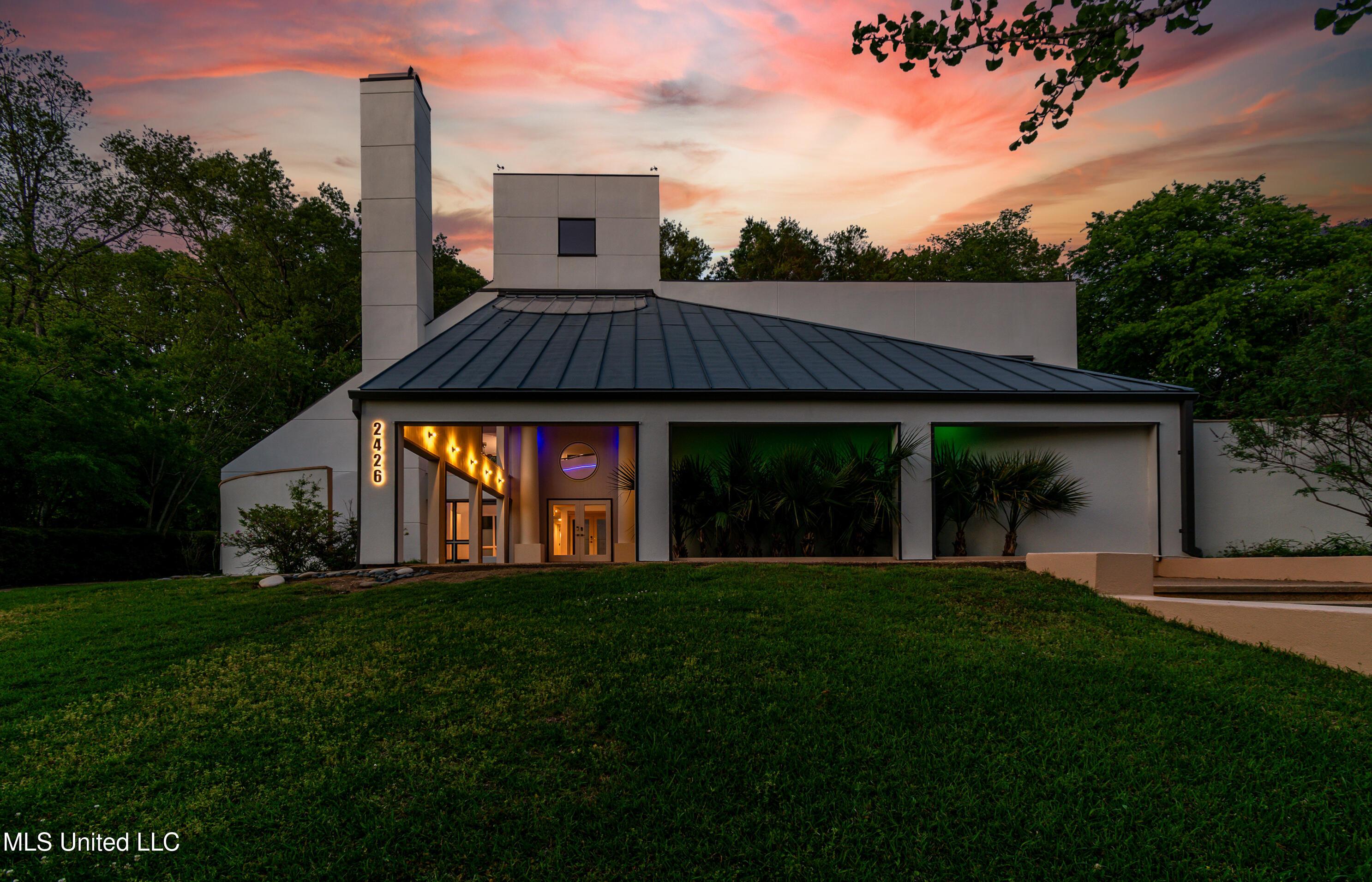 Image 2: 2426 Eastover Drive