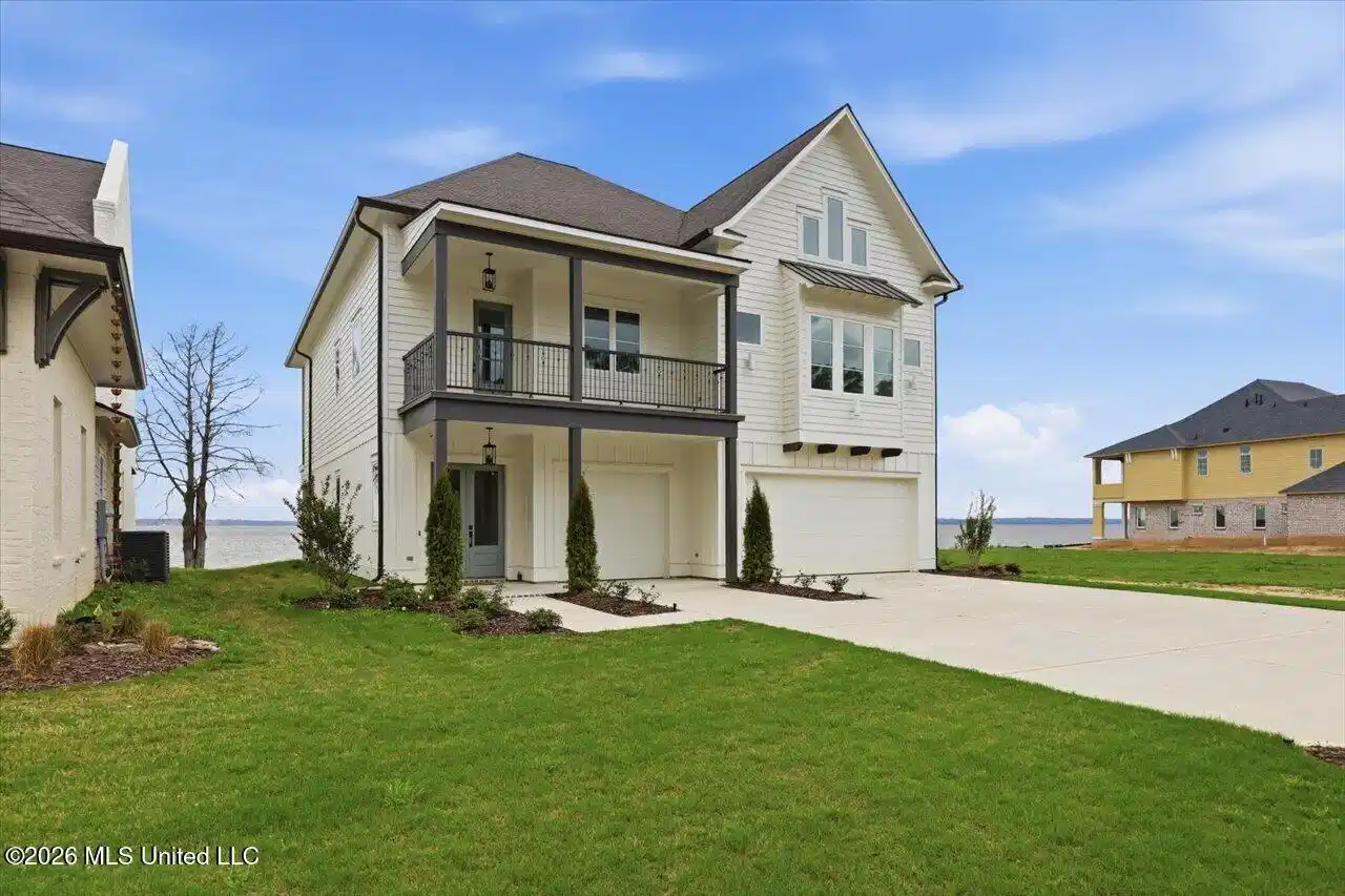 Image 1: 03-611 Osprey Cove _ Home Tours MS
