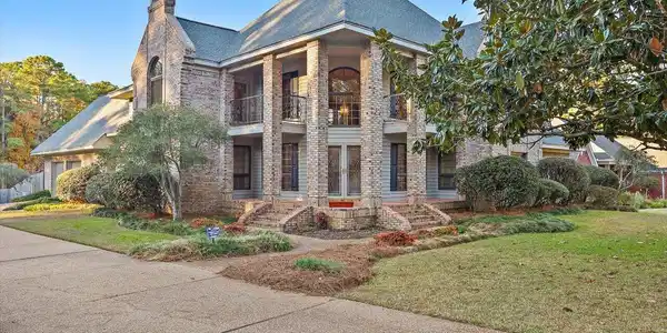 210 Stonington Drive