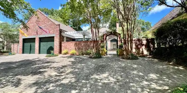 409 Roses Bluff Dr Drive