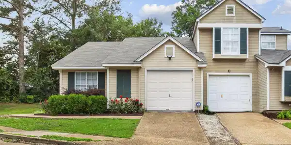 818 Harbor Bend Drive