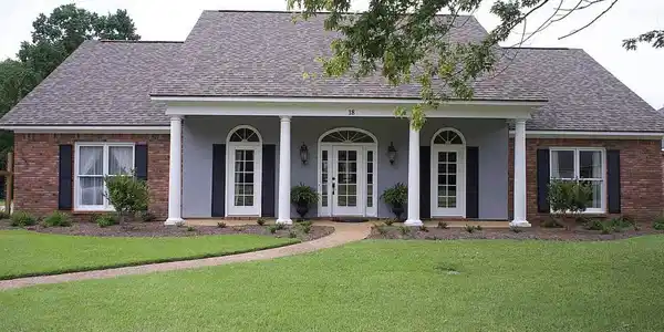 18 Eagles Point