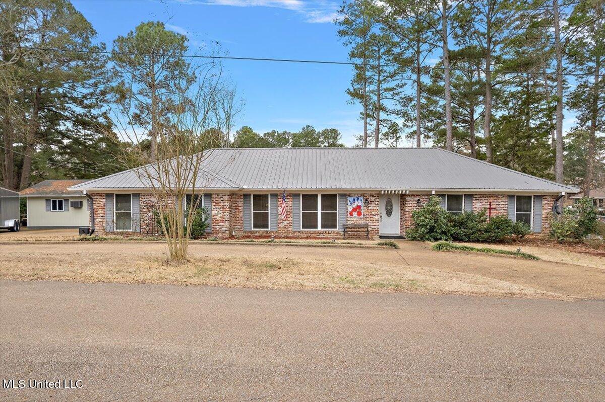 Image 1: 01-DJI_0728