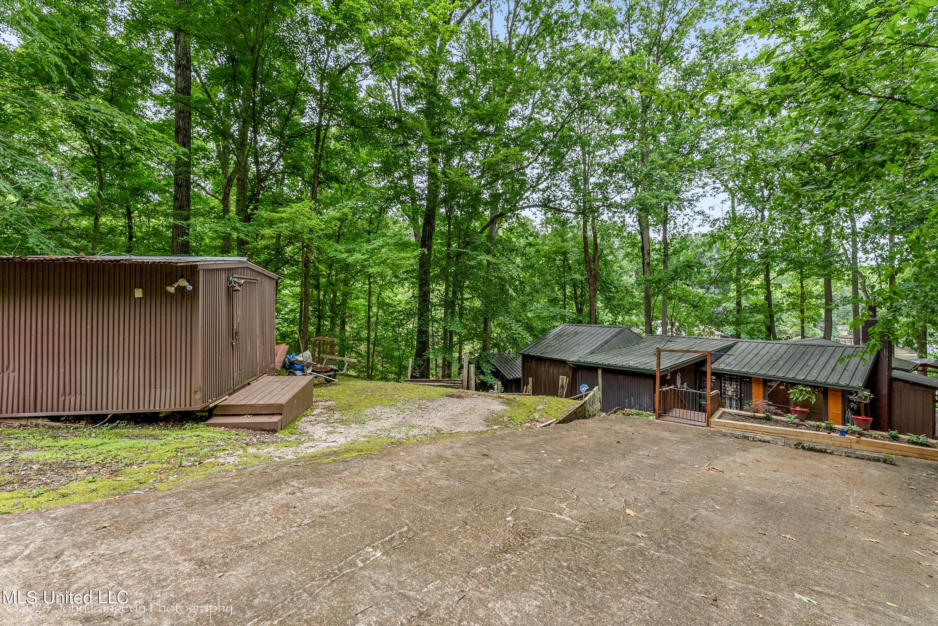 Image 3: View from Cove/Street