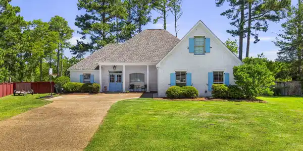 527 Pelahatchie Shore Drive