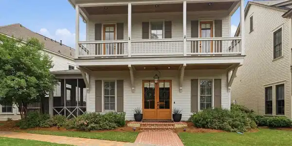 111 Lemoyne Street