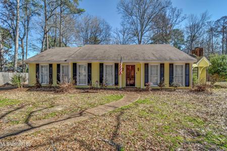 102 Garden View Drive