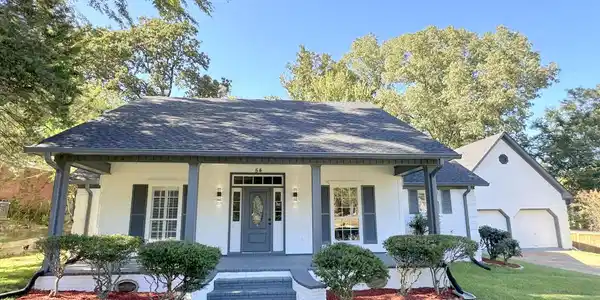 54 Moss Woods Drive