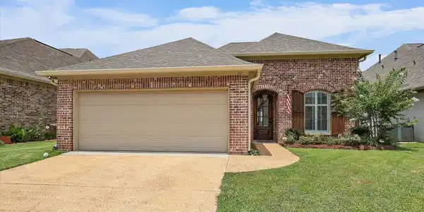 38 Savannah Circle