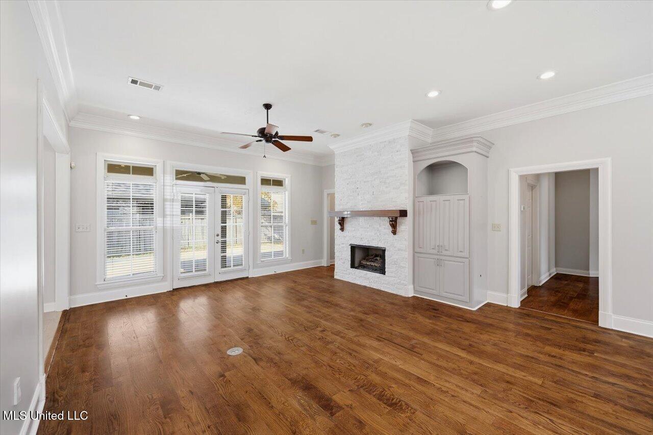 Image 4: 07-121 Covey Run _ Home Tours MS