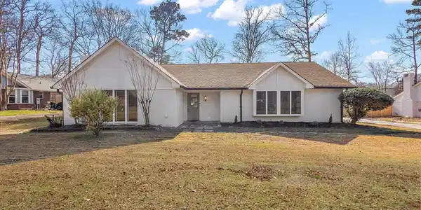 301 Camelia Trail