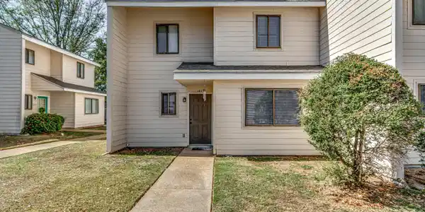 1015 Windrose Drive