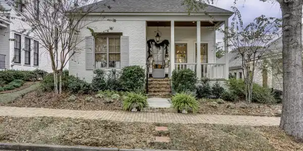 107 Louisiana Street