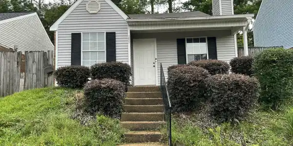 7037 Copper Cove