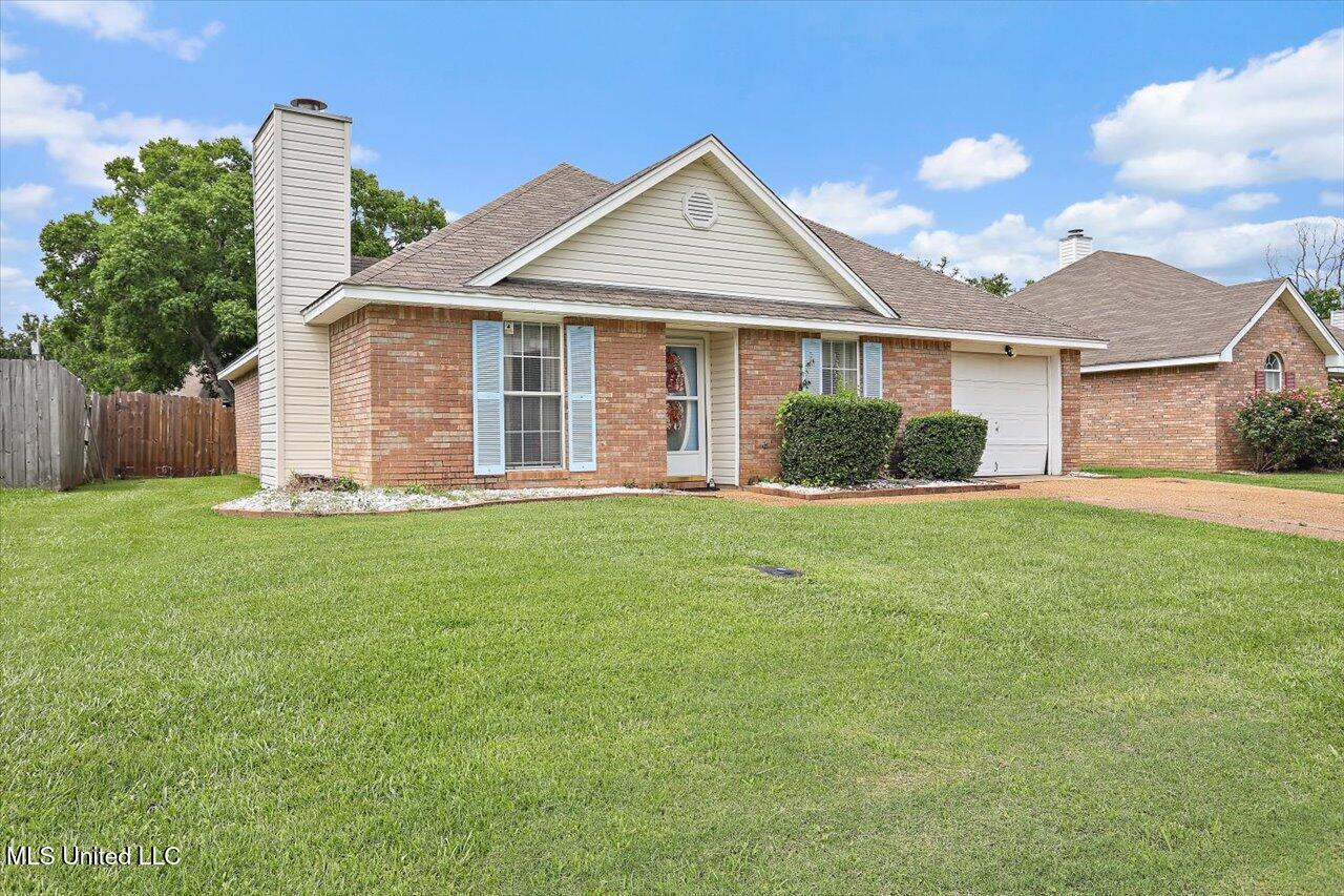 Image 3: 03-2120 Meagan Dr