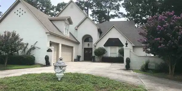 79 GRANDVIEW CIR