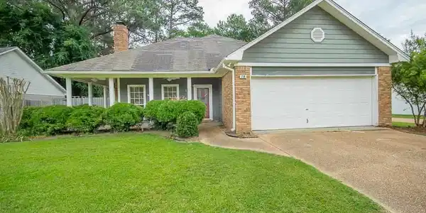 219 MANDARIN DR