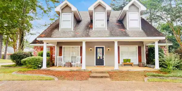 461 BAY POINTE CIR