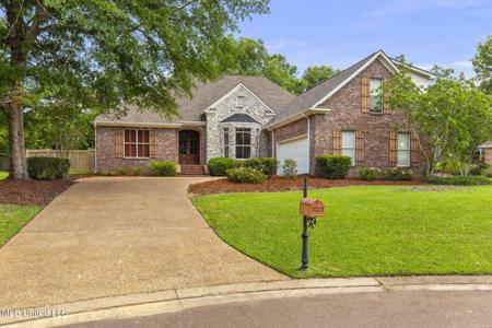 124 Fox Hollow Bend