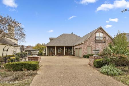 148 Belle Pointe Circle