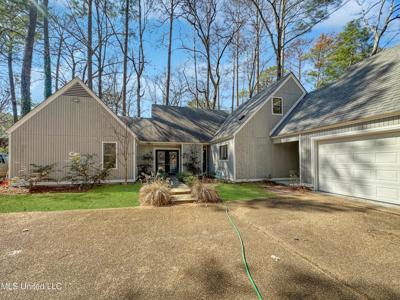 606 Camelia Trail