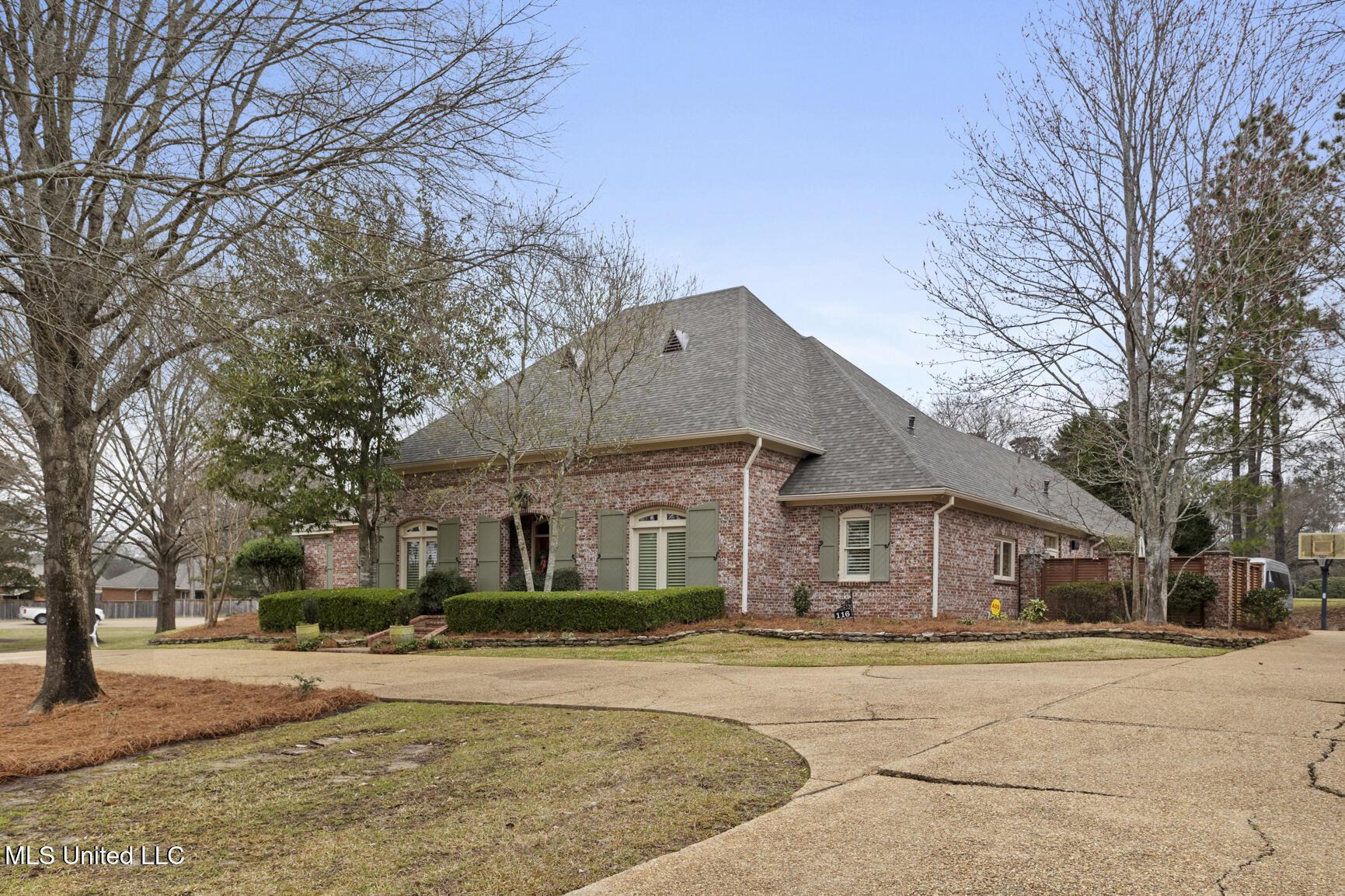 Image 3: 116 Hampton Way-45