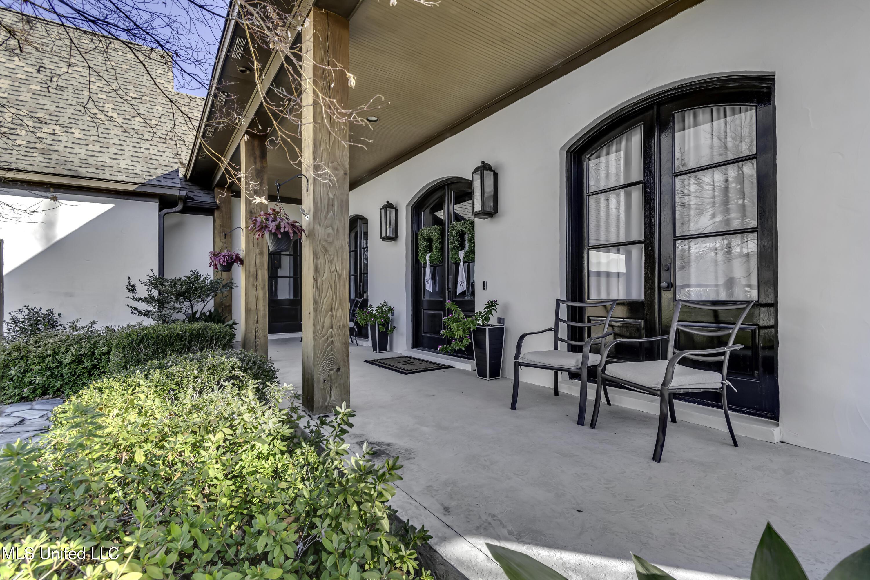 Image 3: 180 Wrights Mill Dr b--2