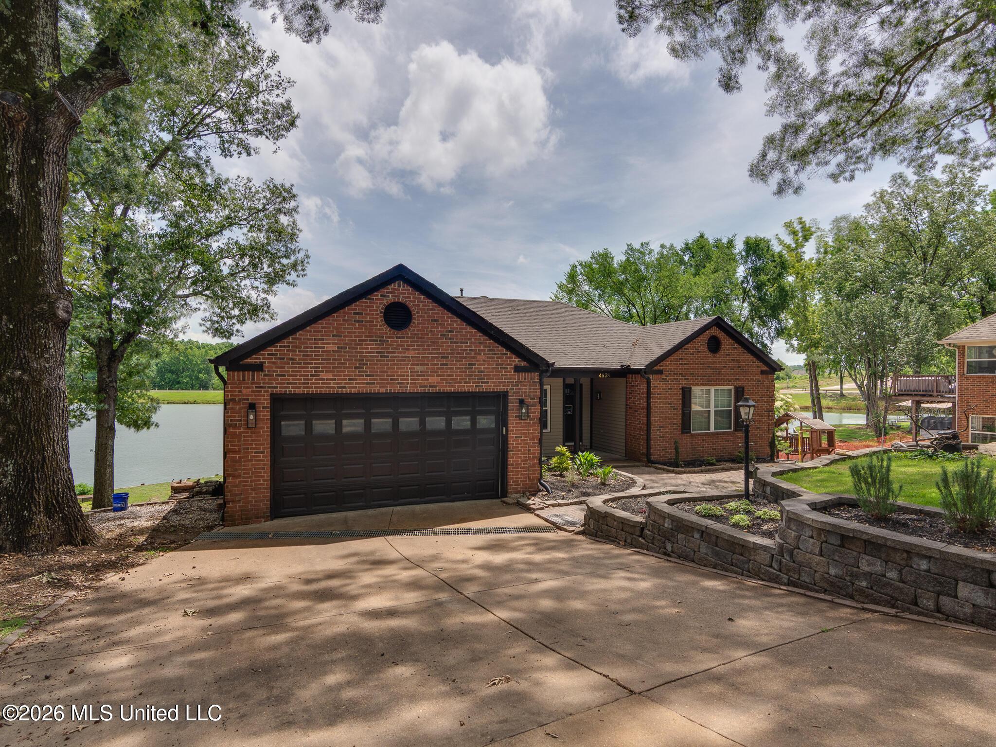 Image 1: 4838 Victoria Drive-4
