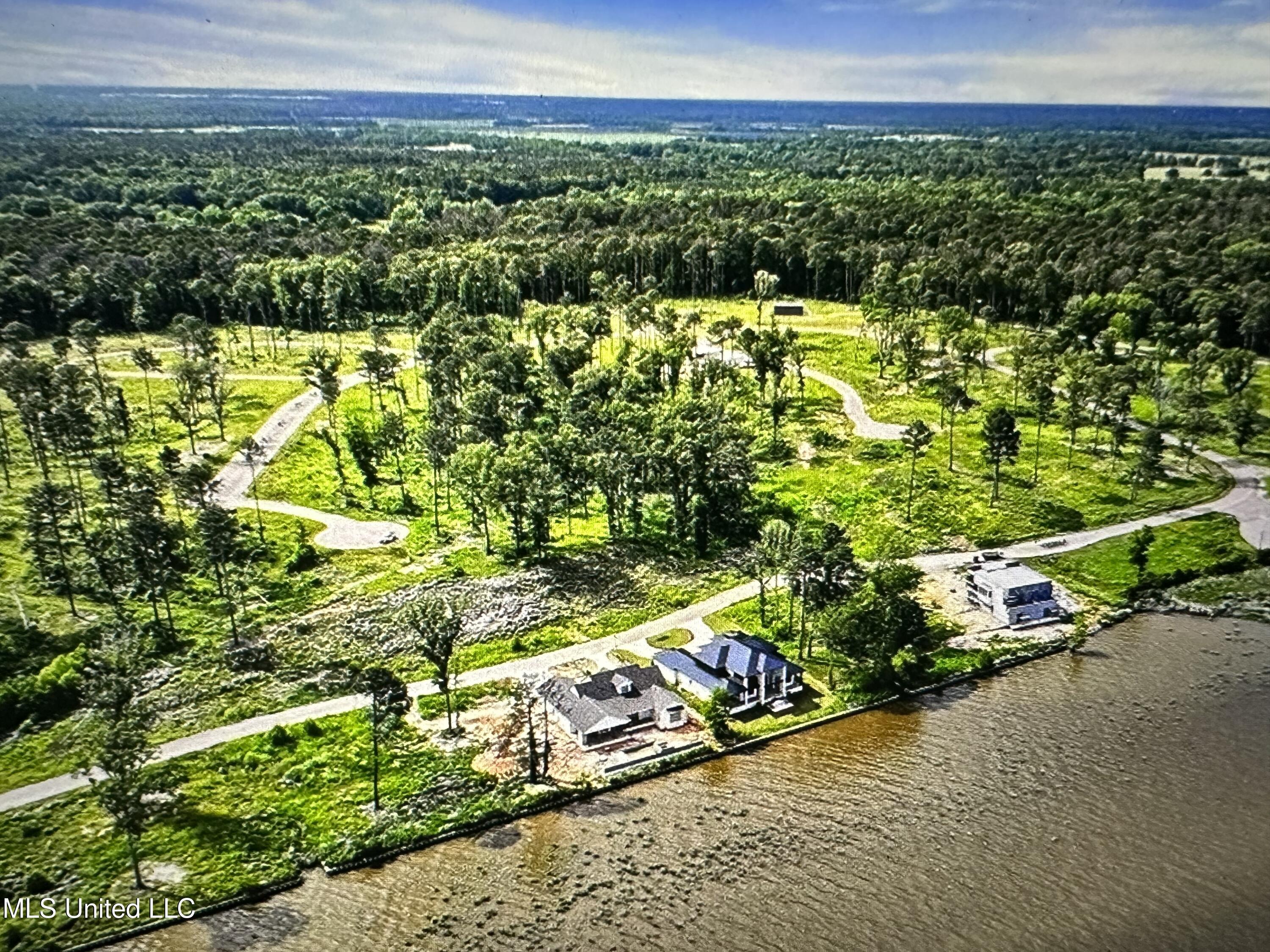 Image 4: Expedition Point Birds Eye View