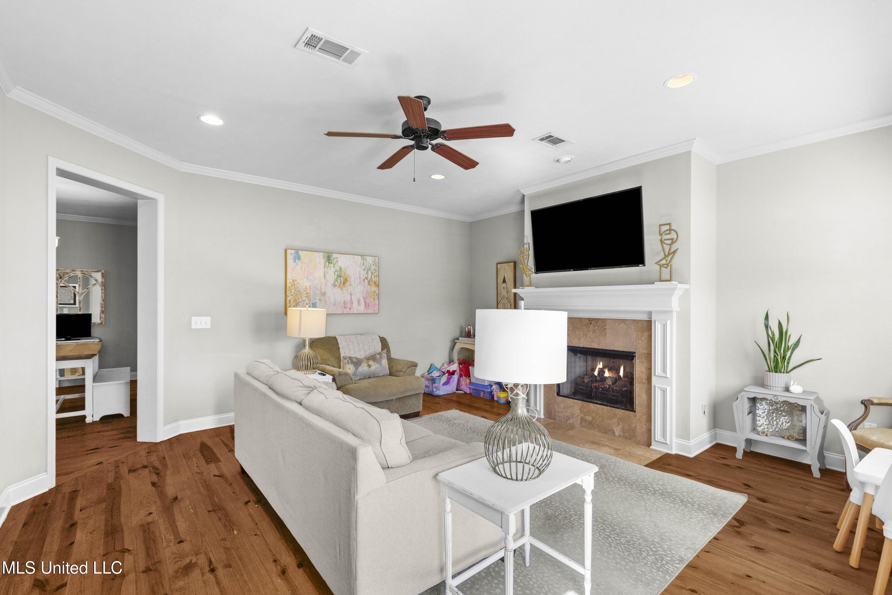Image 4: 112 Hampton Ridge-7