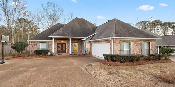 707 Highland Place